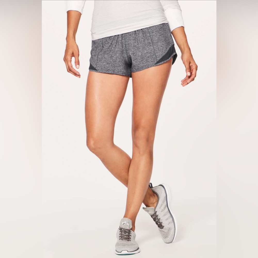 NWOT Lululemon Hotty Hot Short II *2.5" Heather Lux Multi Black